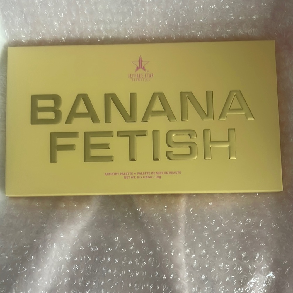 Jeffree Star Banana Fetish eyeshadow
